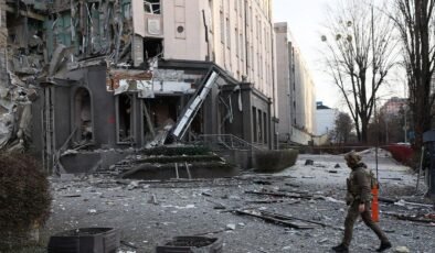 Ukrayna-Rusya Müzakereleri: Ateşkes Çabaları ve Donbas’ın Geleceği Üzerindeki Belirsizlikler