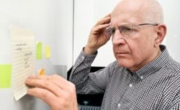 Unutkanlıkla Yaşamak: Nedenler, Riskler ve Beyin Sağlığını Korumak