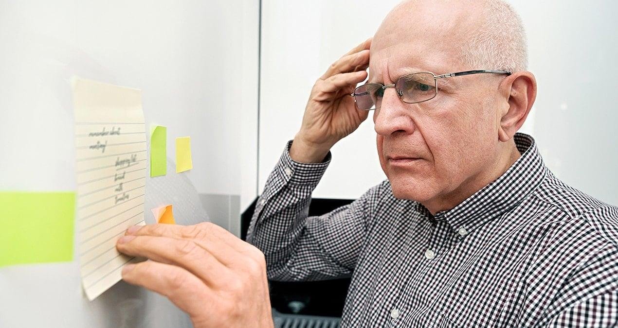 Unutkanlıkla Yaşamak: Nedenler, Riskler ve Beyin Sağlığını Korumak