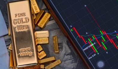 Zandi: Piyasalar İçin Riskler Artıyor – Enflasyon ve Jeopolitik Faktörler Baskı Yapıyor