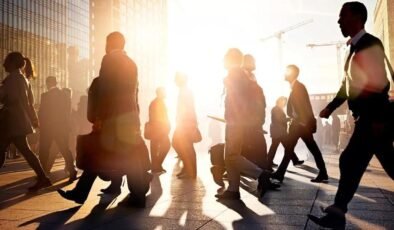 2025 Borsa Koşulları ve Şirket İstihdamına Yansıyan Daralmalar