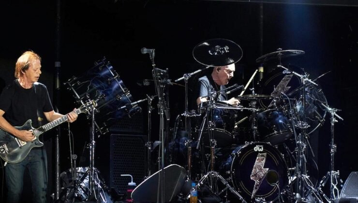 AC/DC Power Up Turnesinde Stevie Young Sağlık Haberleri ve Buenos Aires Biletleri Hakkında Güncelleme