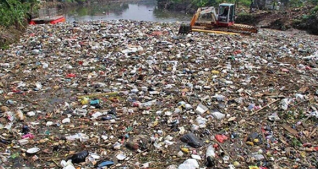 Citarum Nehri: Endüstriyel Dönüşüm ve Temizleme Çabalarının Kıyısında