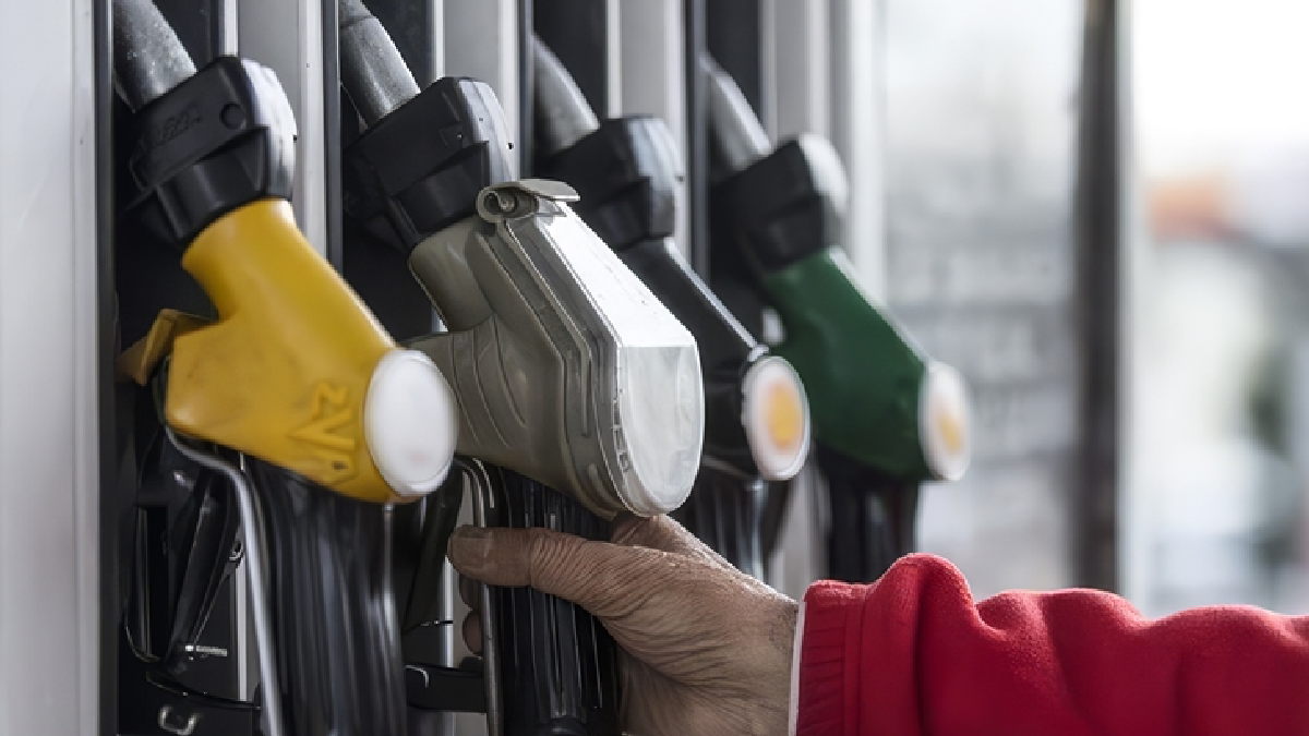 Eşel Mobil Sistemi ile Akaryakıt Fiyatlarında Vergi Bazlı Dengeleme Mekanizması