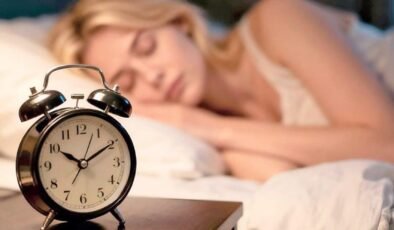 Gün İçindeki Cilt Yenilenmesi: Geceyarısı Aktif Hücreler ve Yaşlanmayı Yavaşlatan Pratikler