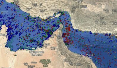 Hürmüz Boğazı’nda Petrol Taşıyan Gemi Trafiğinde Kritik Duruş: Operasyonlar Sıkıştı, Sigorta Maliyetleri Artıyor