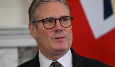 İngiltere Başbakanı Starmer: İran’daki çatışmanın ekonomik etkileri ve uluslararası işbirliği vurgusu