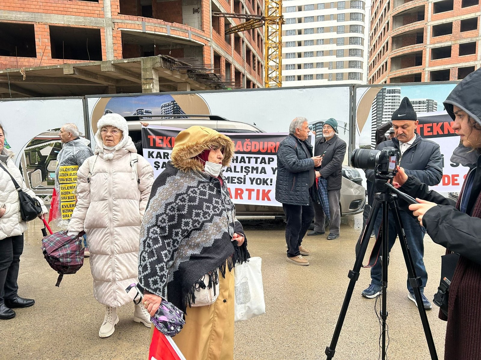 İstanbul Fikirtepe'de Mağdur Hak Sahipleri ve Emlak Konut Süreci: Sessizlik ve Talepler