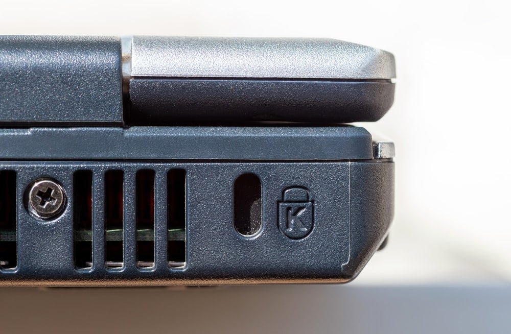 Kensington Kilidi: Dizüstü Güvenliğinde Fiziksel Korumanın Sırları