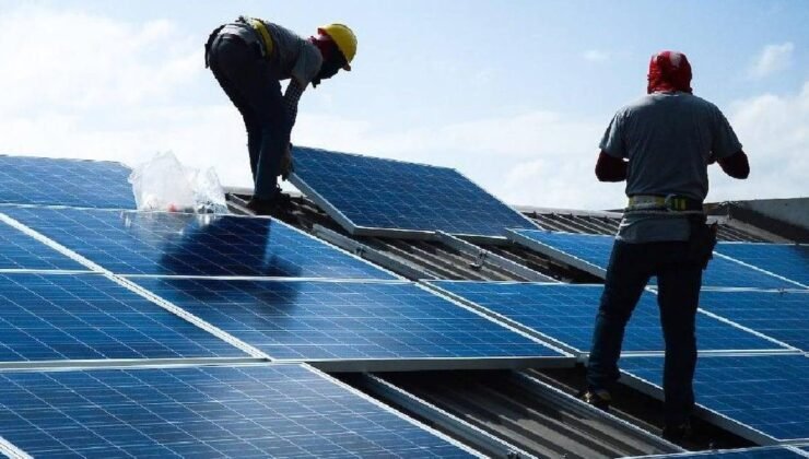 Moleküler Pres Tavlama ile Perovskit Güneş Pillerinde Isı Hasarına Karşı Gelişmiş Koruma