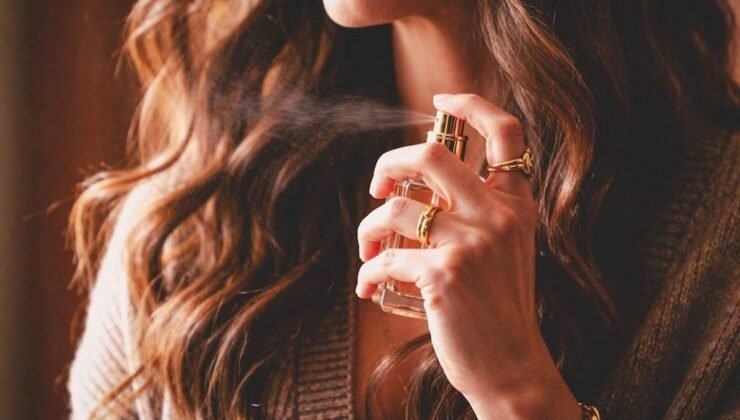 Rihanna Parfümlerinde Kusurlu İçerik Nedeniyle İngiltere’de Geri Çağırma ve İade Açıklamaları