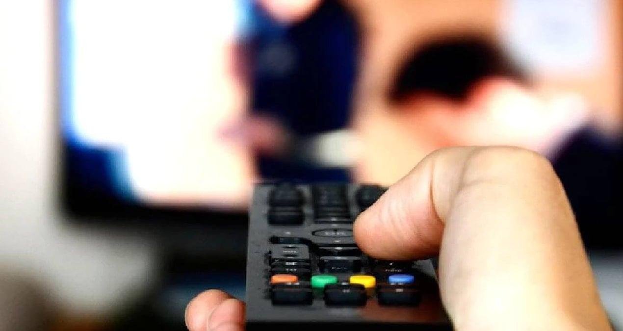 Samsung’in Küresel TV Pazarında Zirve: Premium Segmentte Hakimiyet ve Çinli Rakiplere Karşı Dayanıklılık