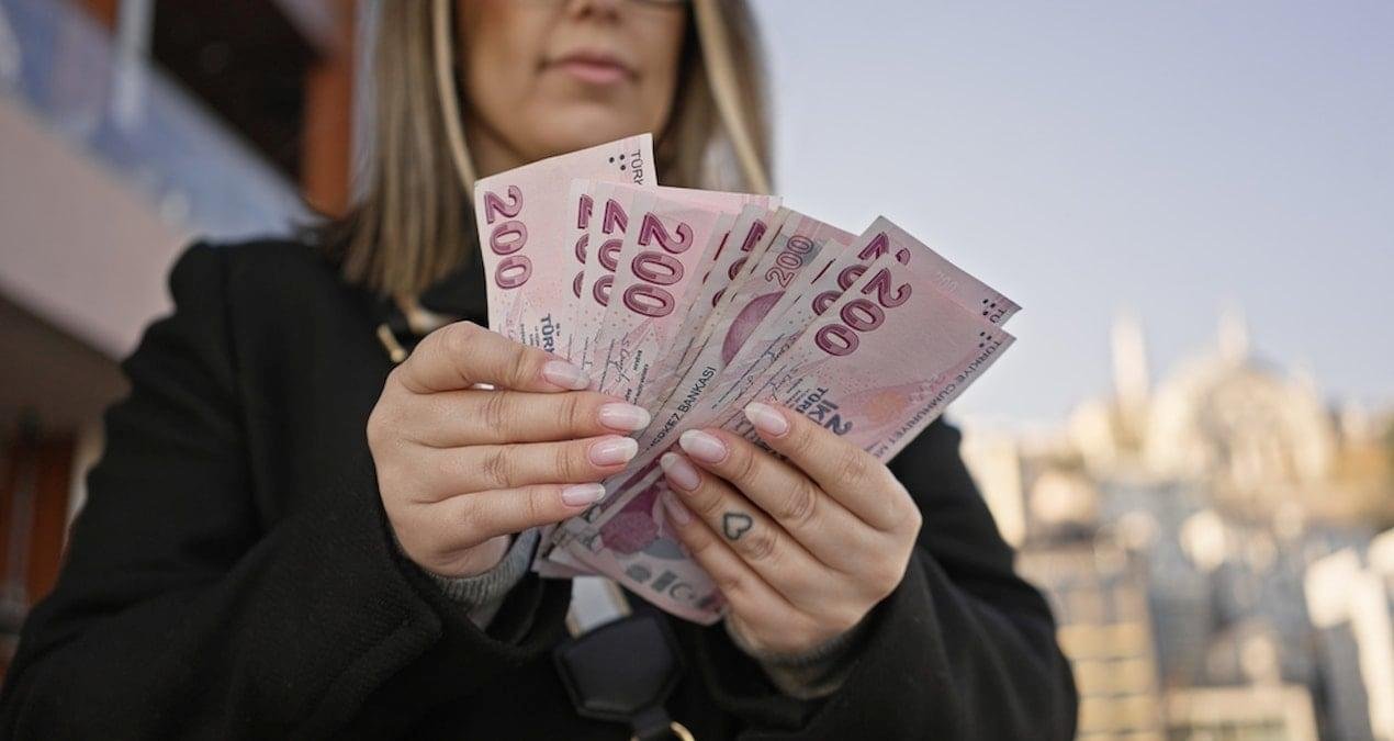 Türkiye’de Doğum İzni Düzenlemesi ve Ekonomik Etkileri: Uzmanların Gözünden