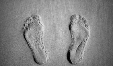 Alathar’ın İzleri: Zamanın Dondurduğu Yolculuk