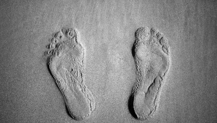 Alathar’ın İzleri: Zamanın Dondurduğu Yolculuk