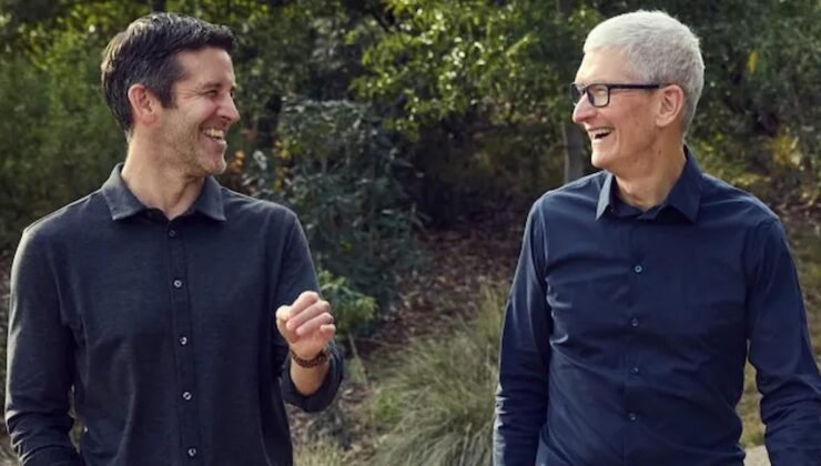 Apple’da Yönetim Değişimi: John Ternus Yeni CEO, Tim Cook Yönetim Kurulu Başkanlığına Geçiş süreci başlıyor