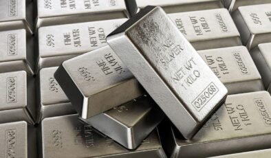 Çin Talebiyle Gümüş Piyasasında 2026 Başlangıcı: Rezervler Düşerken Fiyatlar Dalgalanıyor