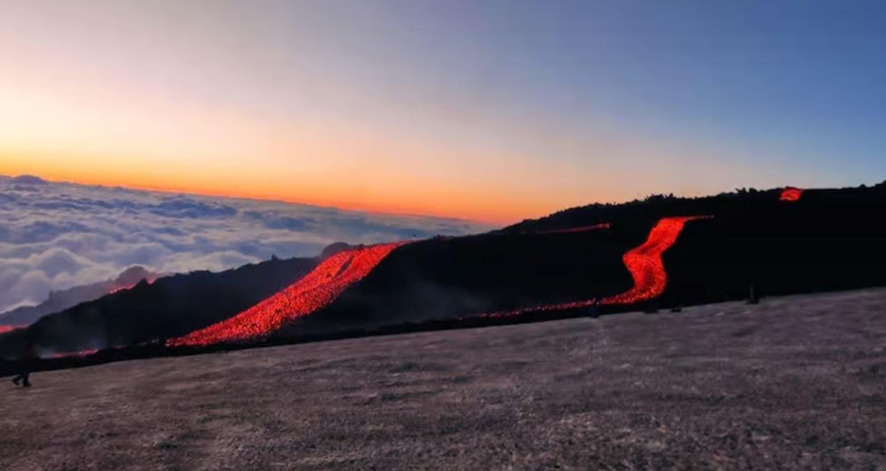 Etna’nın Derin Magma Sızıntısı: 80 Kilometre Altından Gelen Sesleniş