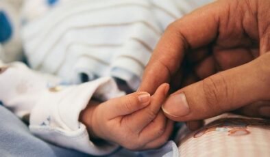 Gelecek Nesillerin Zihinsel ve Ahlaki Güvenliğini Korumaya Yönelik Hükümet ve STK Görüşleri