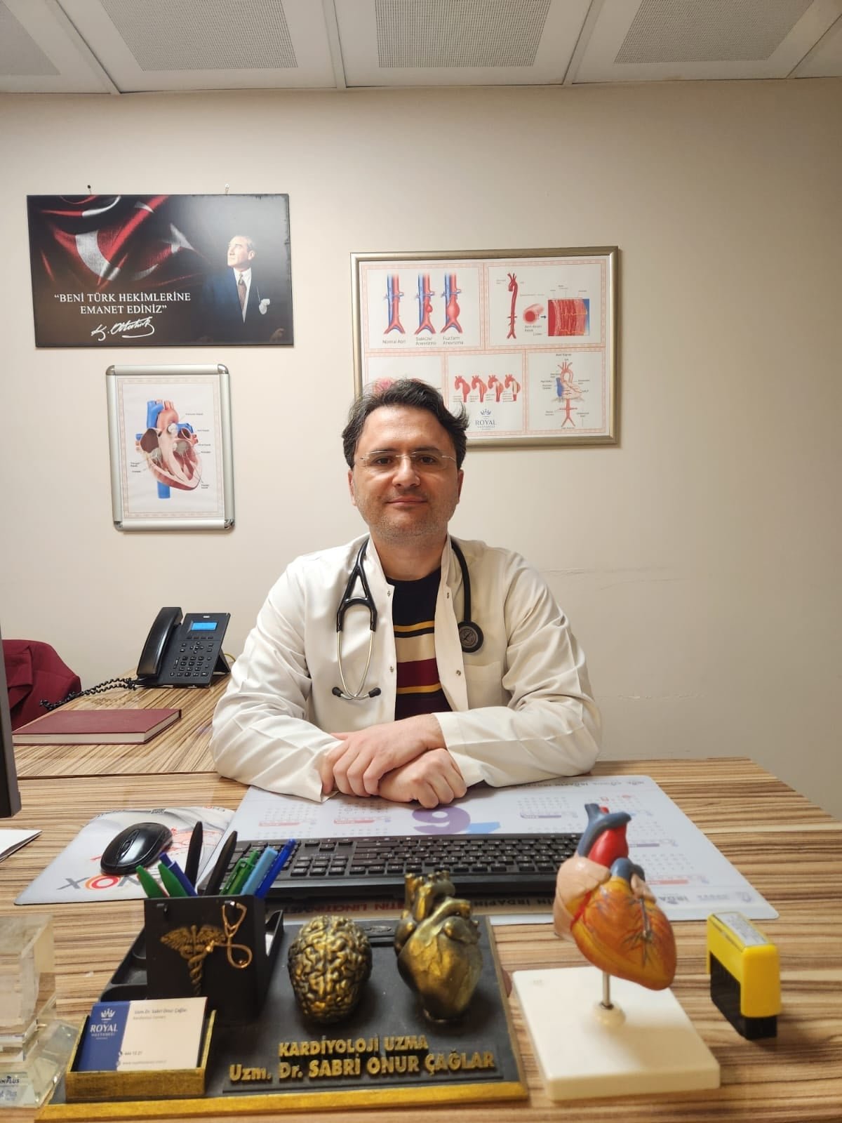 Genç Hastada Yüksek Doz Diklofenakla Gelişen Atrial Fibrilasyon: Bir Vakadan Dersler