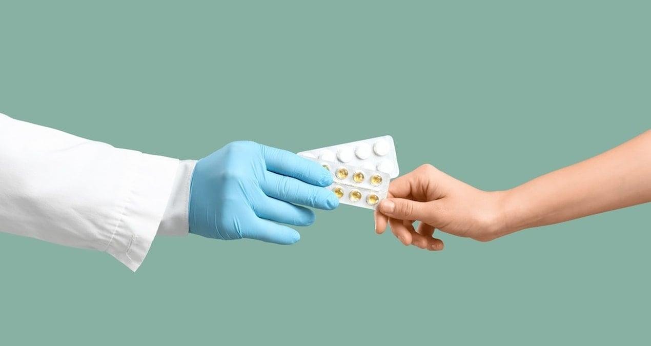 Genç Hastada Yüksek Doz Diklofenakla Gelişen Atrial Fibrilasyon: Bir Vakadan Dersler