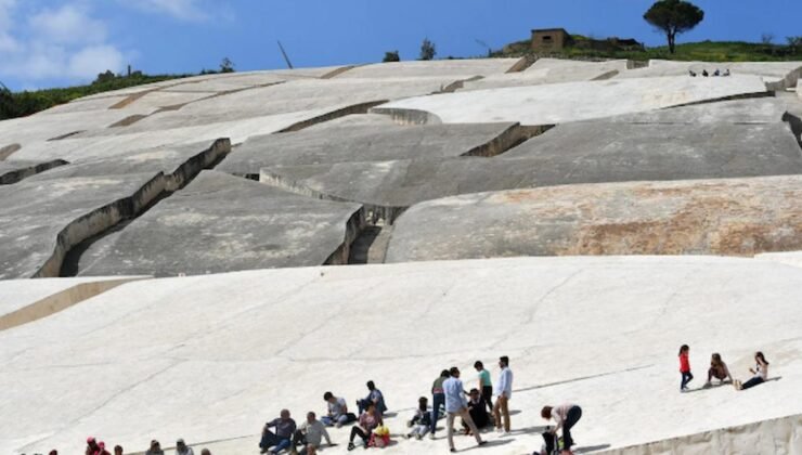 Gibellina: Betonla Yükselen Hafıza ve 2026’da Modern Sanat Başkenti