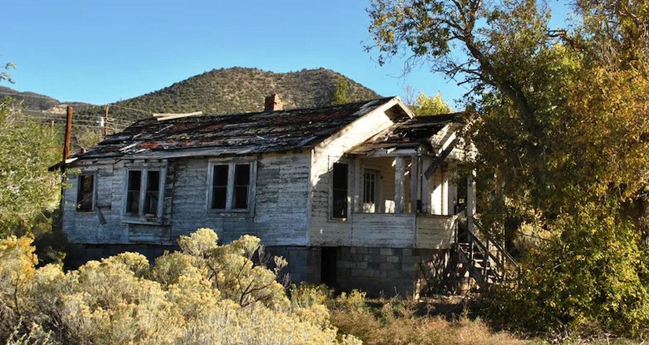 Golden: Altın Çağından Hayalet Kasabaya Uzanan Yolculuk ve Güncel İzler