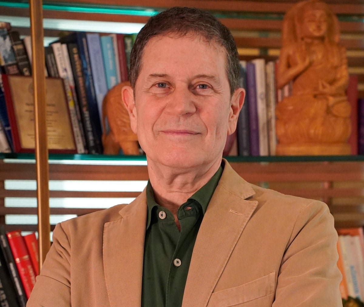 Göz Sağlığına Dair Geniş Bir Bakış: Ekran Kullanımı, Sigara ve Göz Kusurları