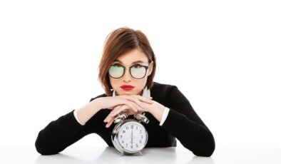 Günün Ritimlerini Yeniden Yapılandırmak: Masa Başı Hayatta Zihinsel ve Fizyolojik Dengeyi Sağlama