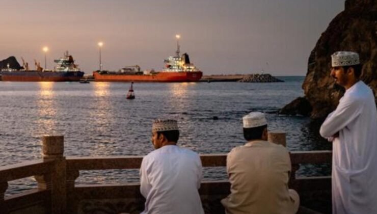 Hürmüz Boğazı’nda Kripto Tuzakları ve Dolandırıcılık Ağının Gölgesinde Gemi Geçişleri