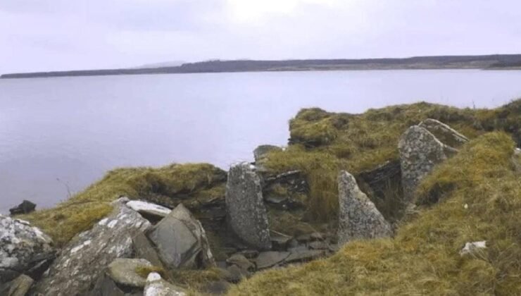 İlk Çiftçi Aile Ağları: İskoçya Neolitik Mezarlıklarında Atayurt ve Cinsiyet Dinamikleri