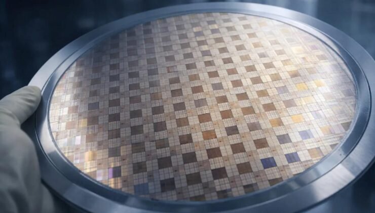 Intel’in GaN Çiplet Atılımı: İnce Yapıda Güç Verimliliğinde Yeni Dergi