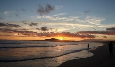 Issız Adada Hayatta Kalma Deneyiminin Gölgesinde Lüks Tatilin Zorlukları