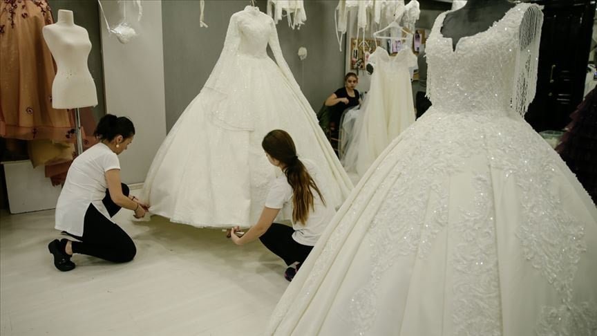 İstanbul’da Gelinlik Deneme Ücreti Tartışması: Tüketici Hakları ve Meslek Ahlakı Üzerindeki Etkileri