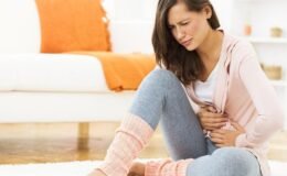 Reflü: Belirtiler, Diyet ve Yaşam Tarzı Tavsiyeleri ile Rahatlatma Yolları