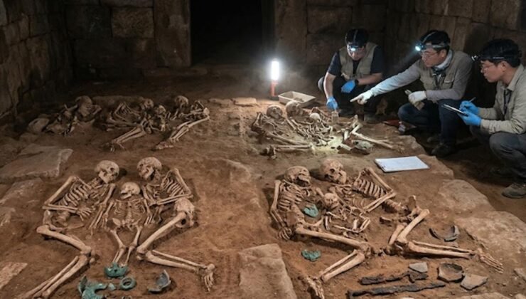 Silla Mezarlıklarında Nesiller Boyu Kurbanlık Sır: Kurban Kastı ve Kadın Ailesi Ağı