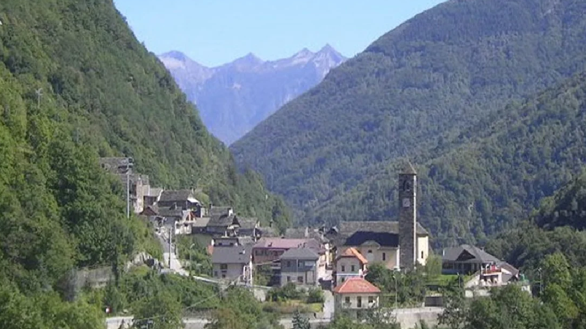 Viganella’nın Parlak Çözümü: Dev Aynayla Kış Geceleri Aydınlanıyor