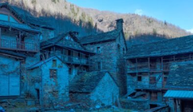 Viganella’nın Parlak Çözümü: Dev Aynayla Kış Geceleri Aydınlanıyor