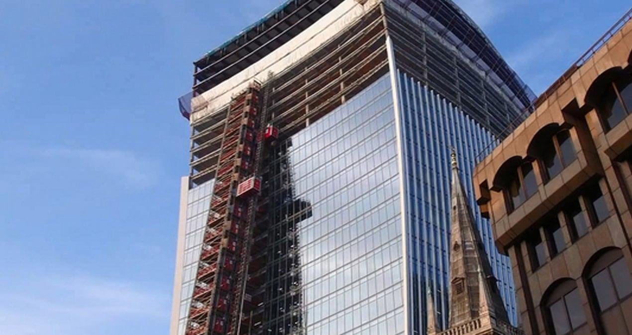 Walkie Talkie: 20 Fenchurch Street’in Güneş Sırrı ve Şehrin Simgesel Dönüşümü