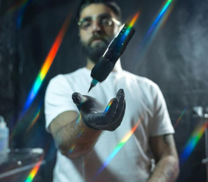 Yaratıcılık ve Operasyonel Zeka: Taşdemir'in Dövme Sanatında Yeni Standartlar