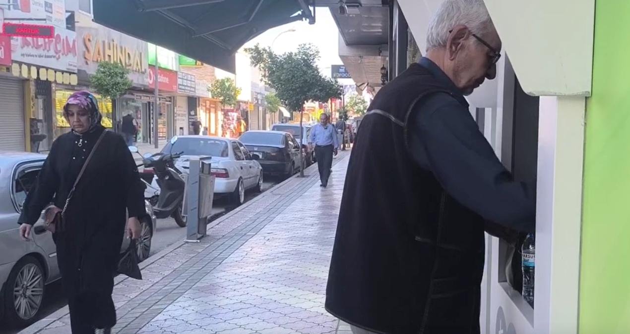 Bayram İkramiyesi Yetmiyor: Emekliler İçin Zorlu Gider Hesapları