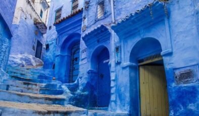 Chefchaouen: Mavinin Büyülü Şehrinde Renklerin Hikayesi