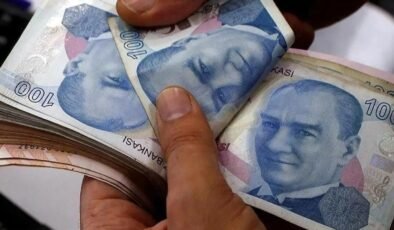 Depremin Siyasi Riskleriyle Borçlanma Miyatları Uçuşa Geçti: Finansal Yansımalar Analizi