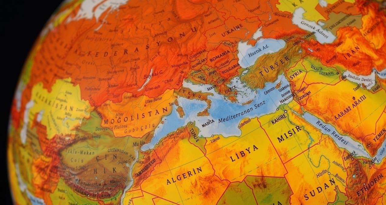 Dünya Turizminde Gündeme Oturan Noktalar: Popüler Duraklar ve Gizli Hazineler