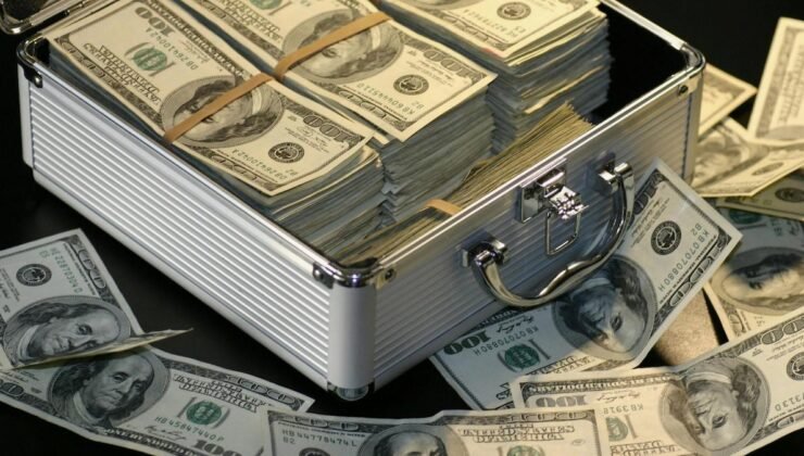 Düşük Gelirden Yüksek Net Servete: Zaman ve Disiplinle Finansal Yolculuk