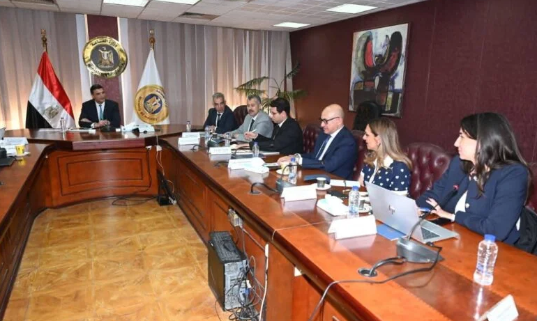 Gürok Grubu Mısır’da Cam Fabrikası İçin Yatırım Görüşmeleri Sürüyor