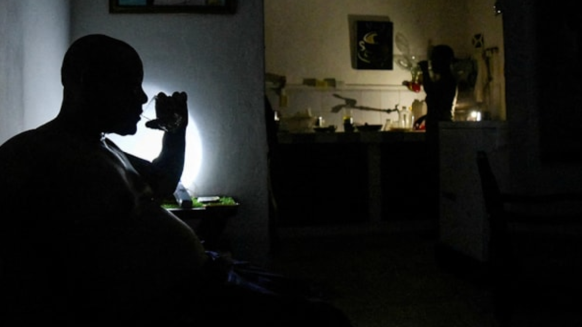Küba'da Enerji Krizi ve Halkın Sokak Gösterileri: Ülke Genelinde Kesintiler ve Yaptırımların Etkileri