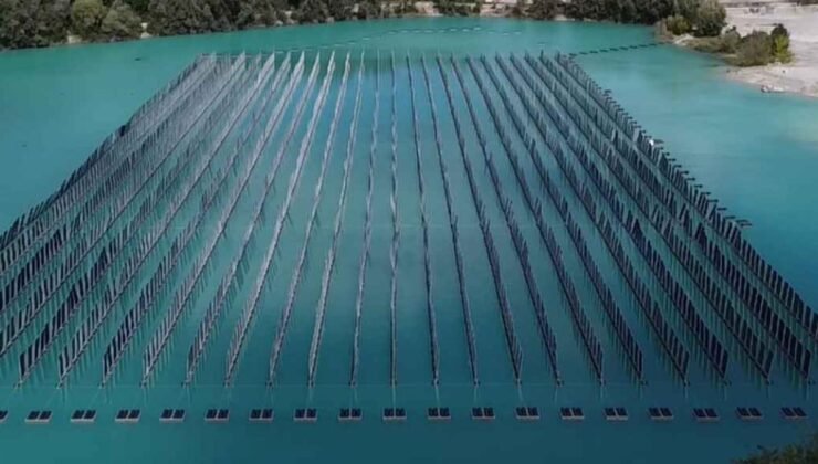 Jais Çakıl Ocağı’nda Yüzen Dikey Güneş: 1,87 MW’lık Yeni Nesil Santral
